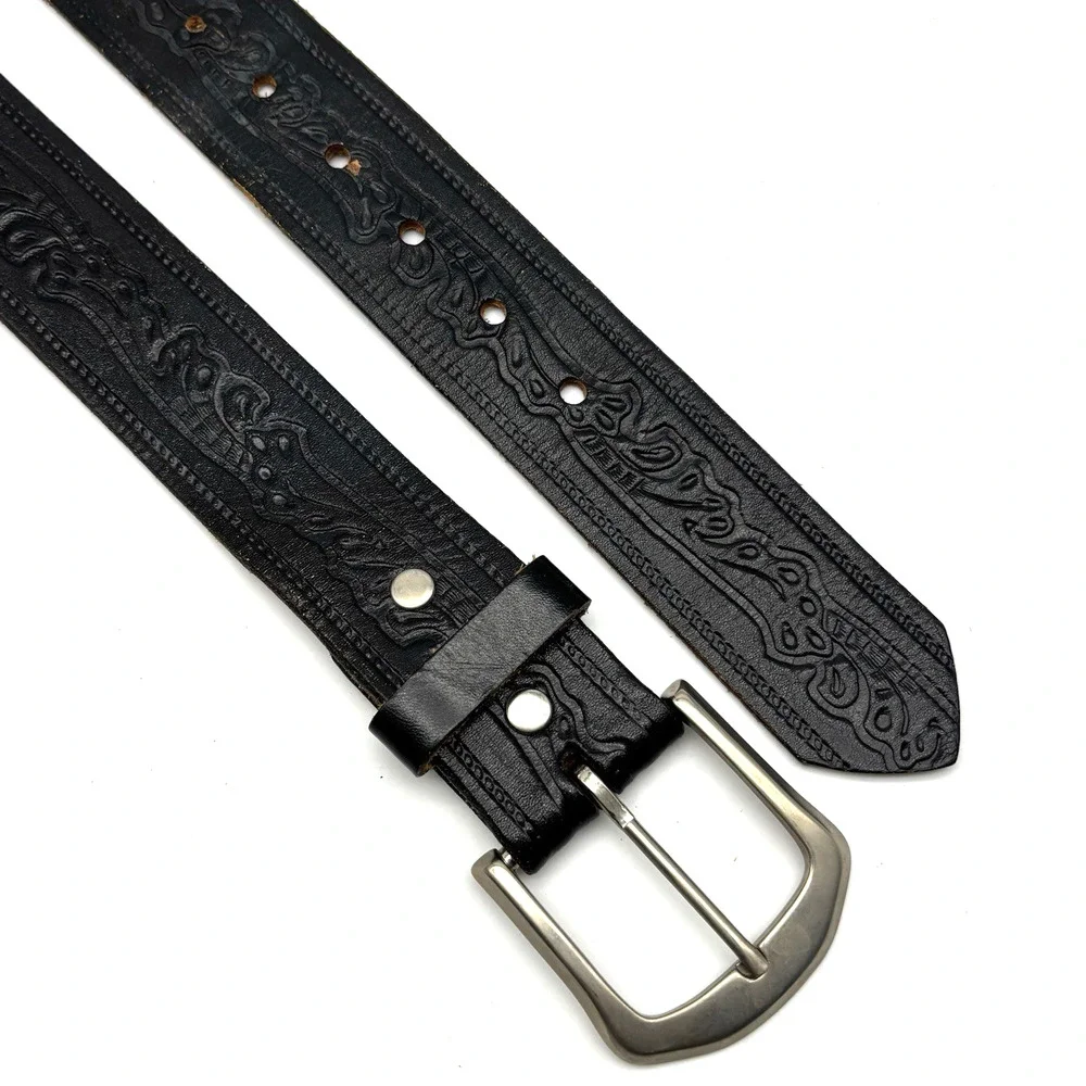 1970s Levi's 2235 Black Steerhide Floral Scrollwork Tooled Belt 34 Made in USA